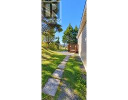 325 Creston Boulevard thumbnail 6
