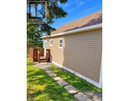 325 Creston Boulevard thumbnail 8