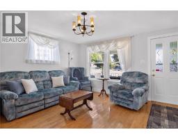 Living room - 388 Beausejour, Dieppe, NB E1A1Y6 Photo 8