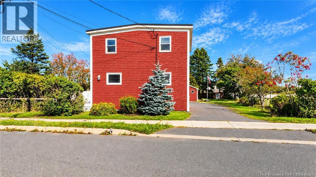 433 Woodville Road, Saint John, New Brunswick, E2M2J4, Saint John, New Brunswick — photo 2 of 5