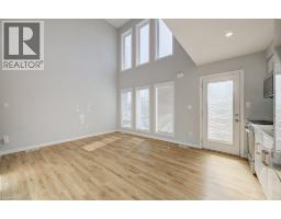 1242 King Street E Unit# 1, Kitchener, ON N2G2N6 Photo 13