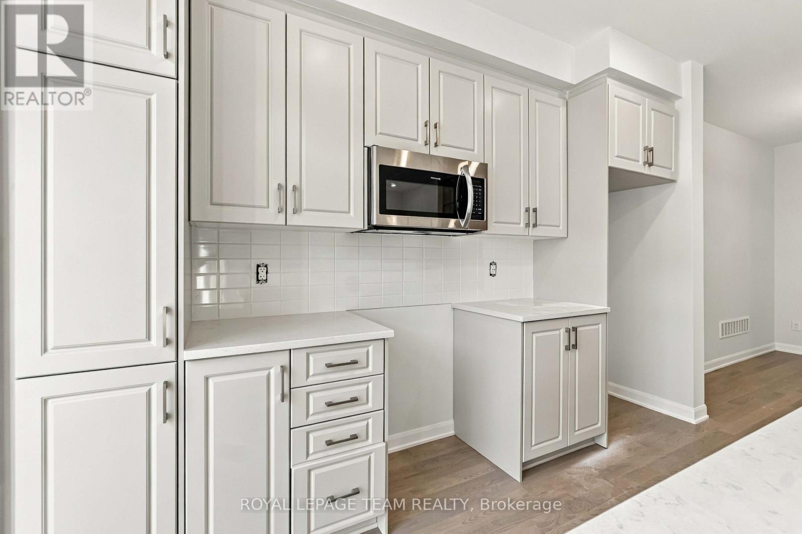 845 FAIRLINE ROW - 16