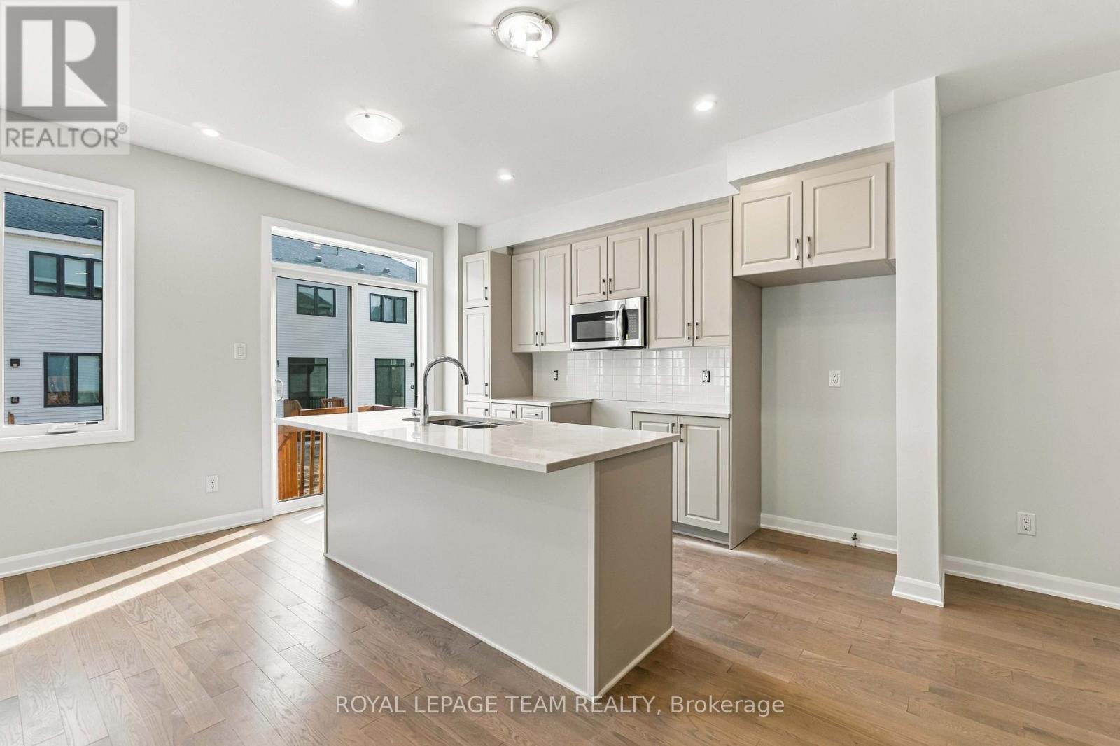 845 FAIRLINE ROW - 10