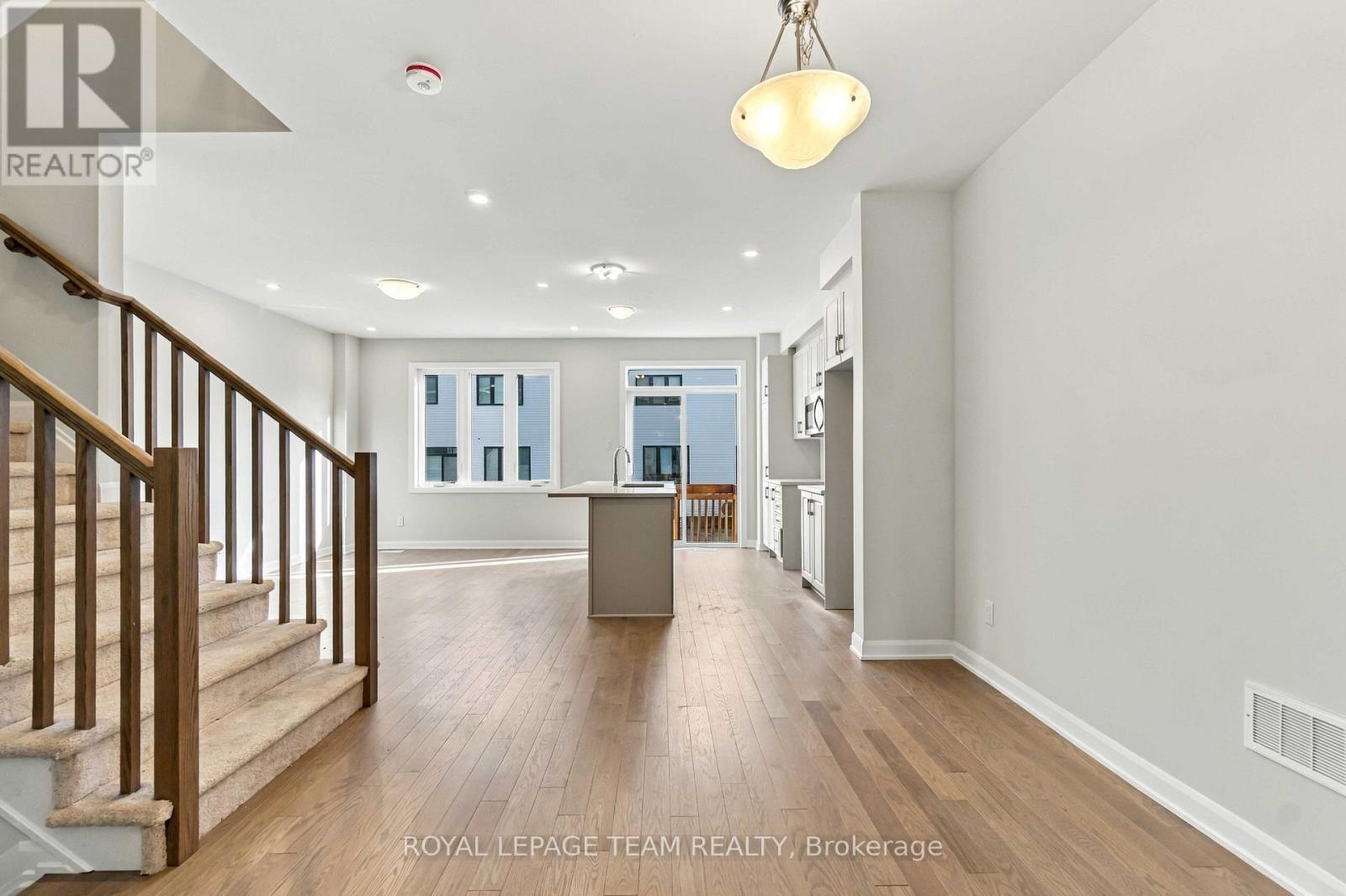845 FAIRLINE ROW - 3