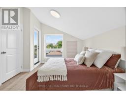A - 12 Smallwood Drive, Toronto, ON M3M1T8 Photo 14
