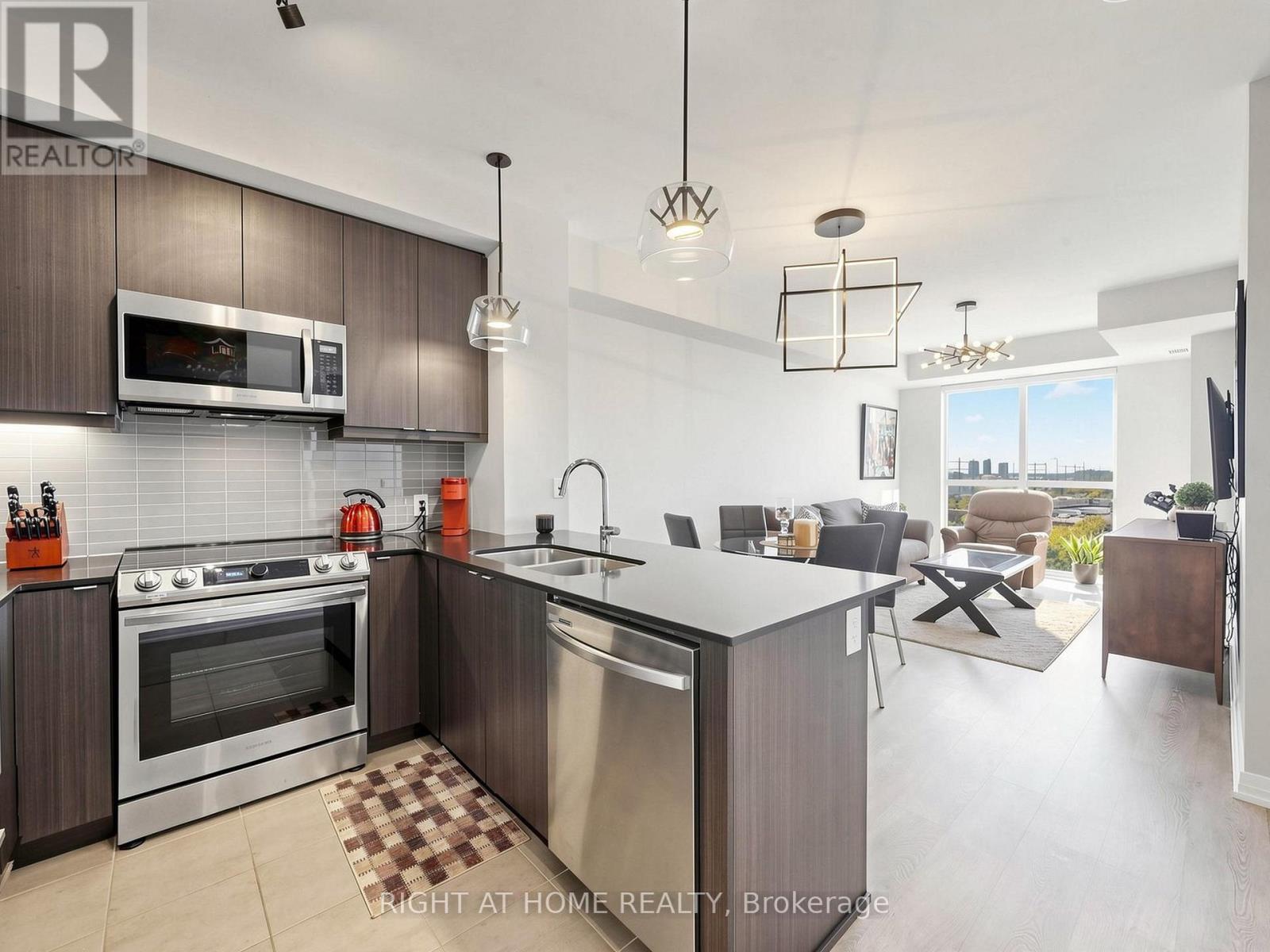 #607 50 THOMAS RILEY ROAD - 11