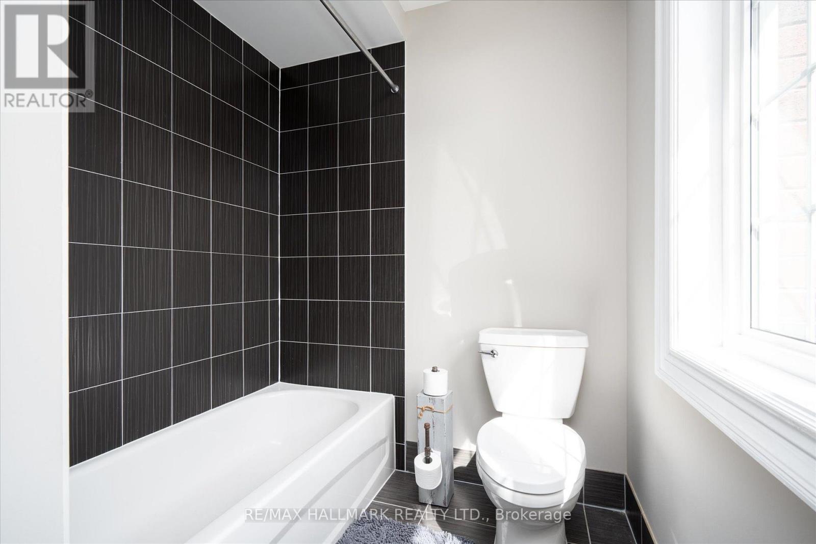 1864 ARBORWOOD DRIVE - Image 34