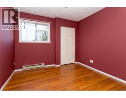2128 Colinwood Rd, Sidney, BC V8L4H5 Photo 14