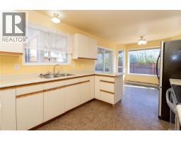 Primary Bedroom - 2128 Colinwood Rd, Sidney, BC V8L4H5 Photo 8