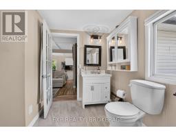 22053 Highway 7, Tay Valley, ON K0H2B0 Photo 20
