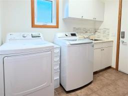 88 Mount Laurel Crescent, Winnipeg, MB R2J4C4 Photo 32