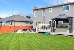 88 Mount Laurel Crescent, Winnipeg, MB R2J4C4 Photo 33