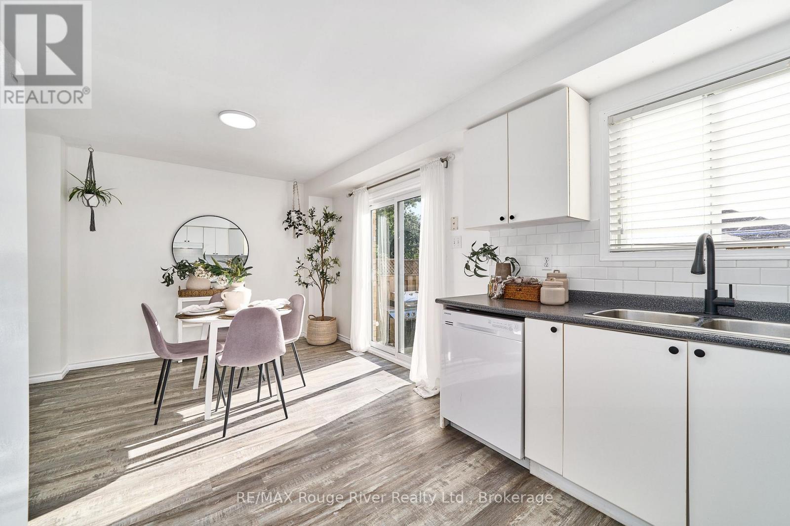 8 LANDERVILLE LANE - 15