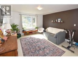 726 Fairbairn Street, Peterborough, ON K9H6B6 Photo 15