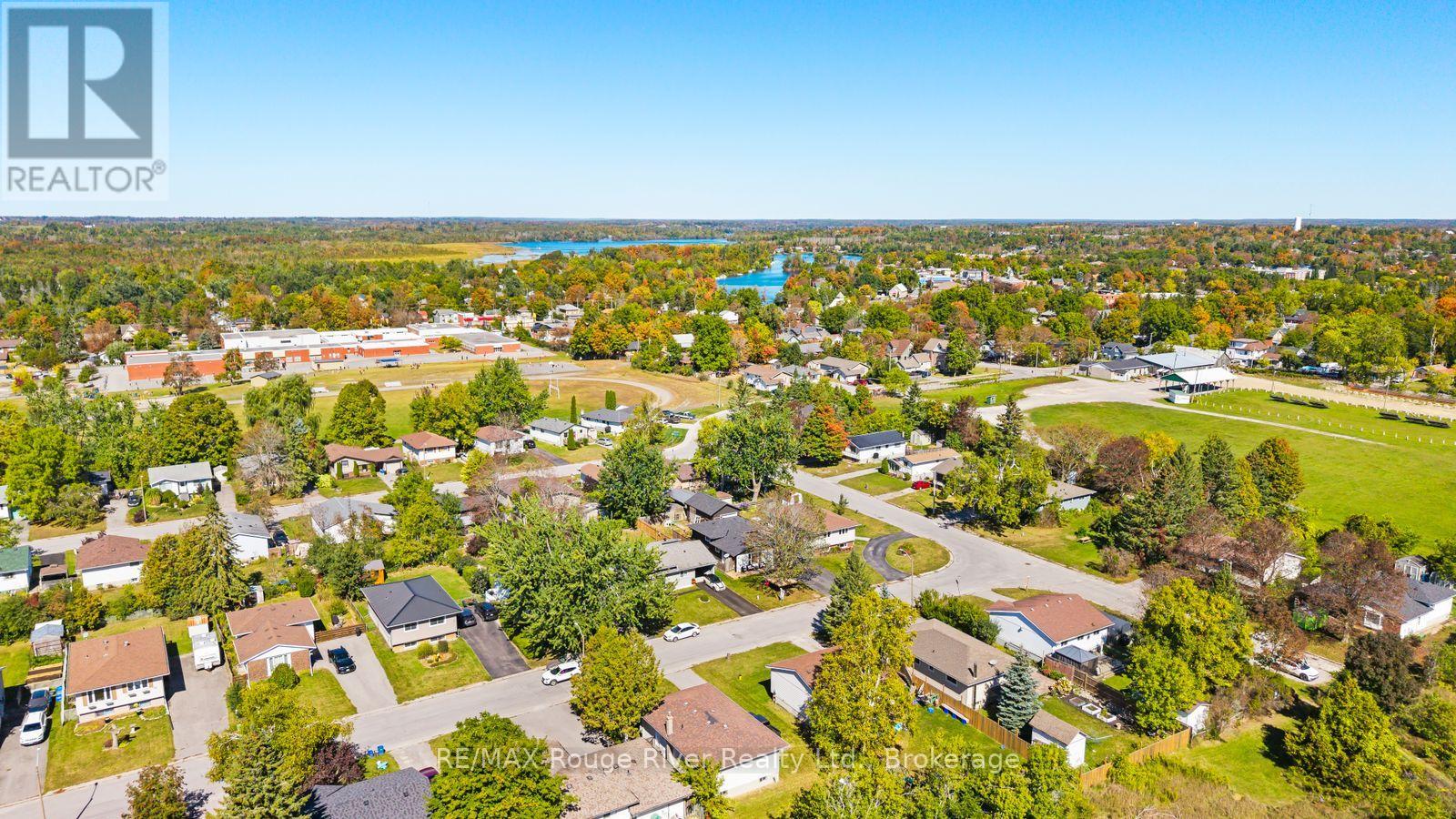 68 COYLE CRESCENT - Image 32