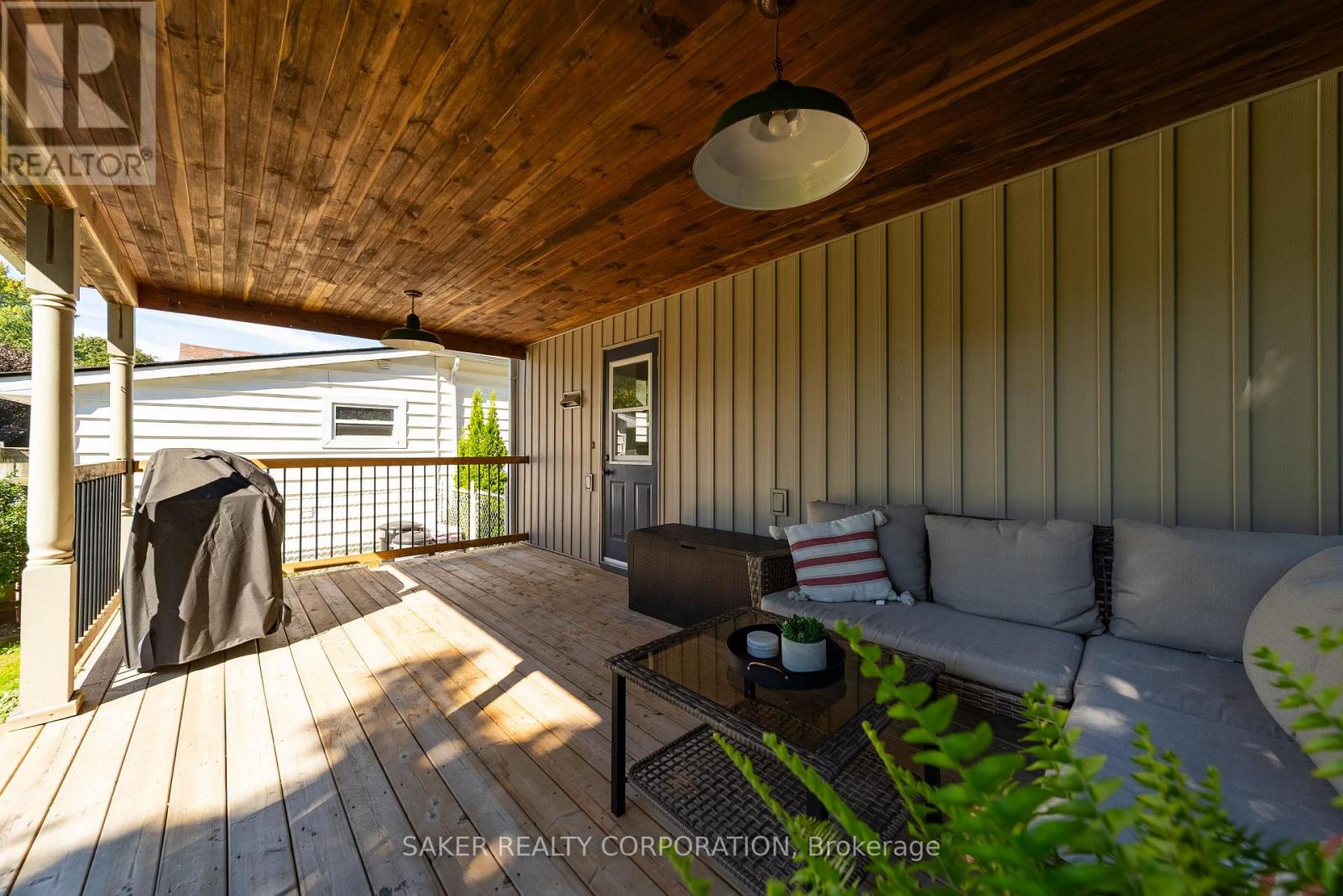 23 MAPLE STREET - 30
