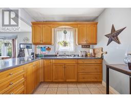 Kitchen - 272 Kathleen Avenue, Sarnia, ON N7T1E3 Photo 6