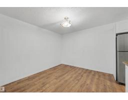 8c Meadowlark Vg Nw, Edmonton, AB T5R5X3 Photo 11
