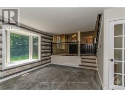 Family room - 570 Duff Crescent, Ottawa, ON K1J7C5 Photo 10
