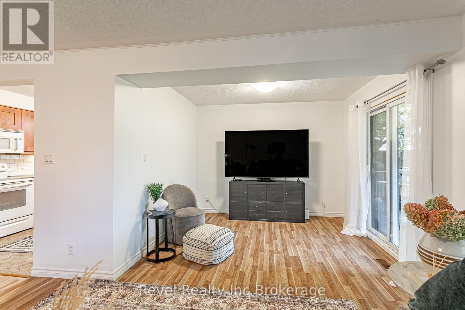 292 KENSINGTON AVENUE - 10