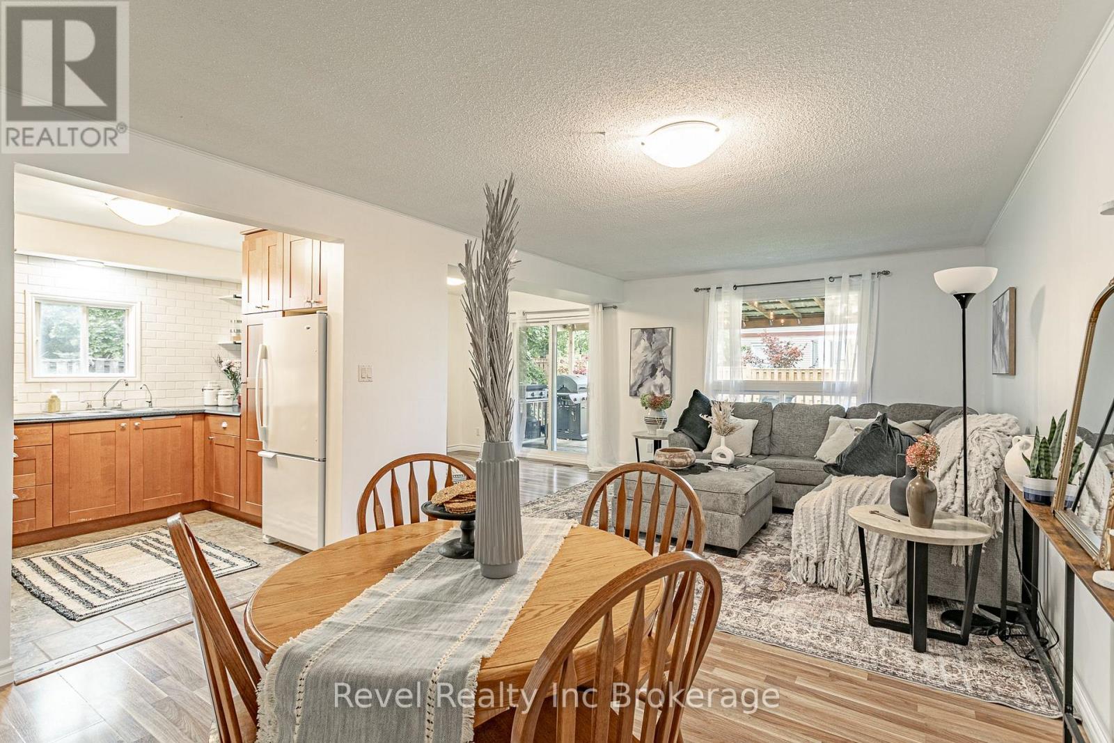 292 KENSINGTON AVENUE - 6