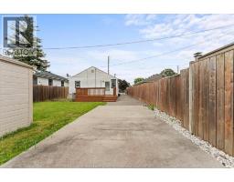 4482 Grand Marais Road East, Windsor, ON N8W1X7 Photo 25