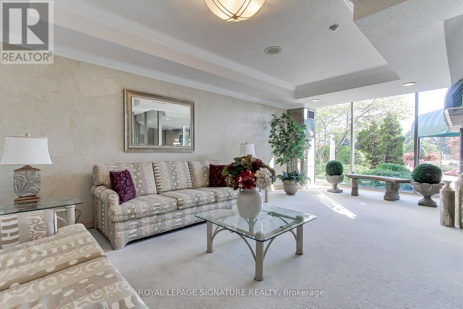#223 10 GUILDWOOD PARKWAY - 13