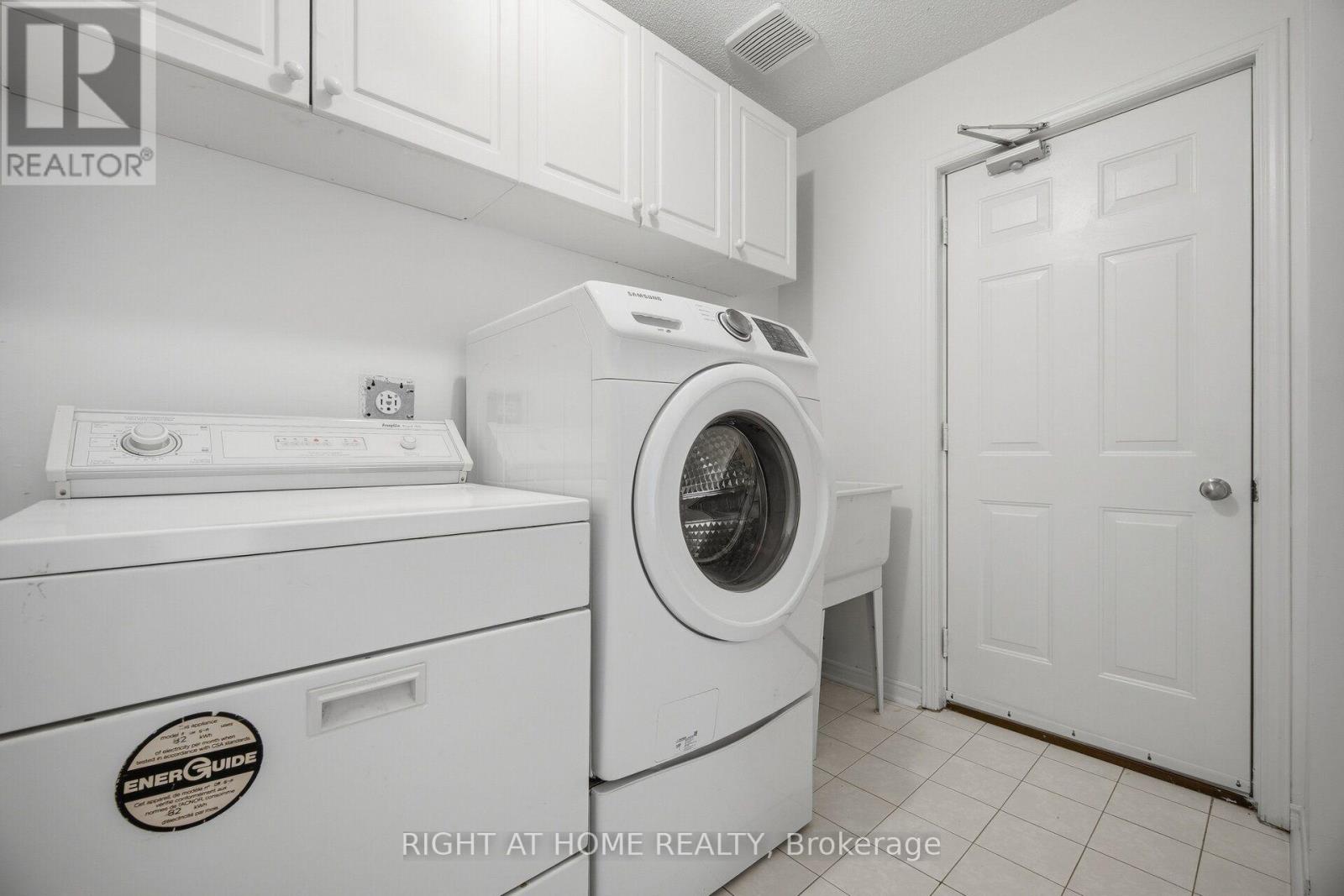 11 LYNDA MCNEIL PLACE - Image 38