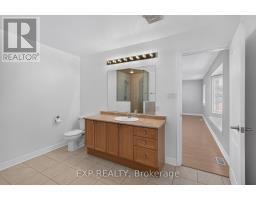 209 Woodspring Avenue, Newmarket, ON L3X3J4 Photo 30