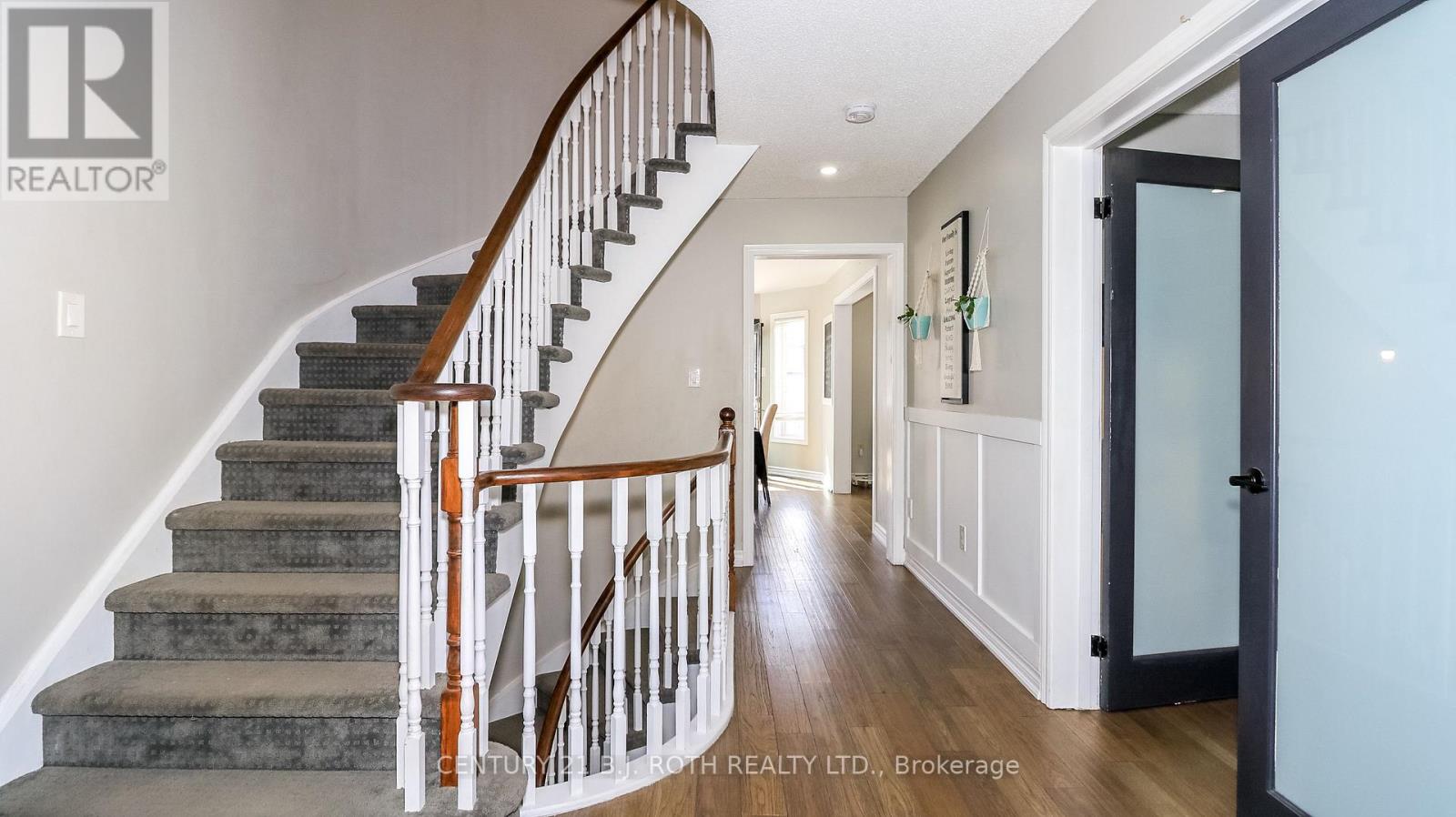 61 BARWICK DRIVE W, Barrie (West Bayfield) — photo 4