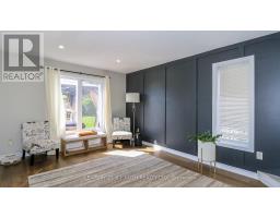 Bedroom 3 - 61 Barwick Drive W, Barrie, ON L4N6Z5 Photo 6