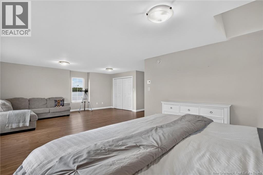 79 Pointe Du Mirage Road - Image 32