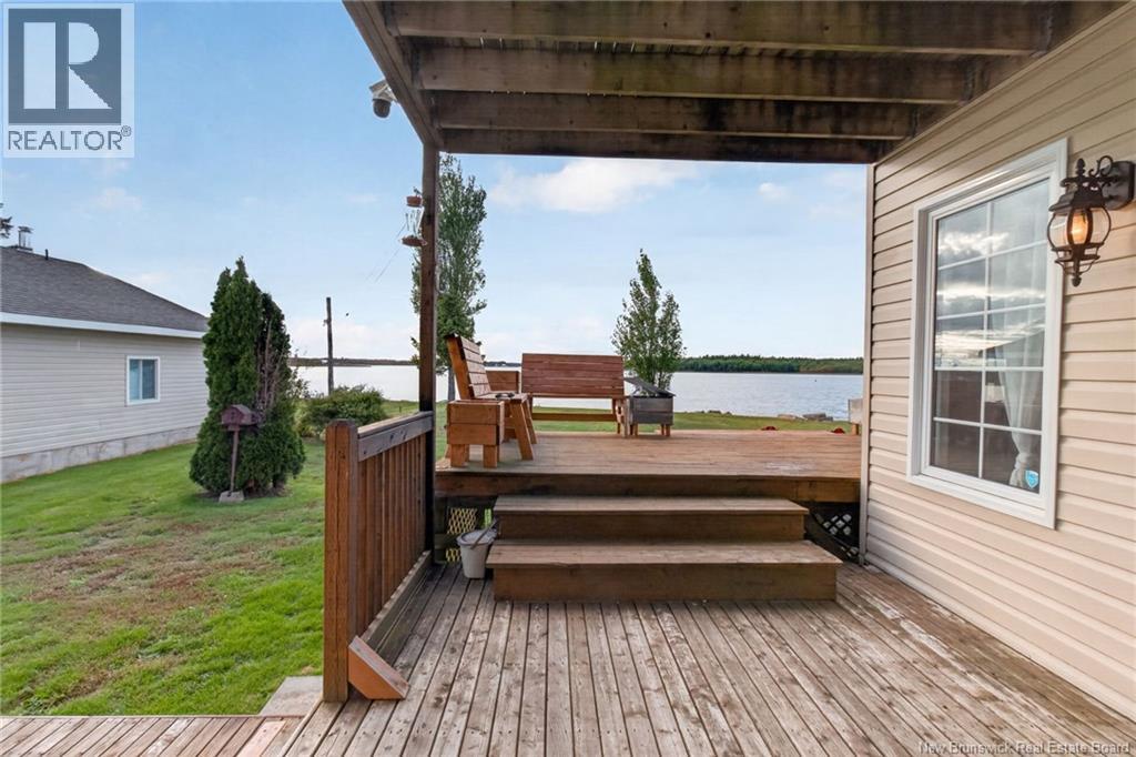 79 Pointe Du Mirage Road - Image 36