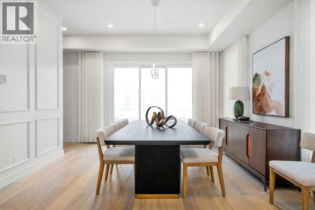 *Photos of similar model with different finishings - selections and upgrades may differ