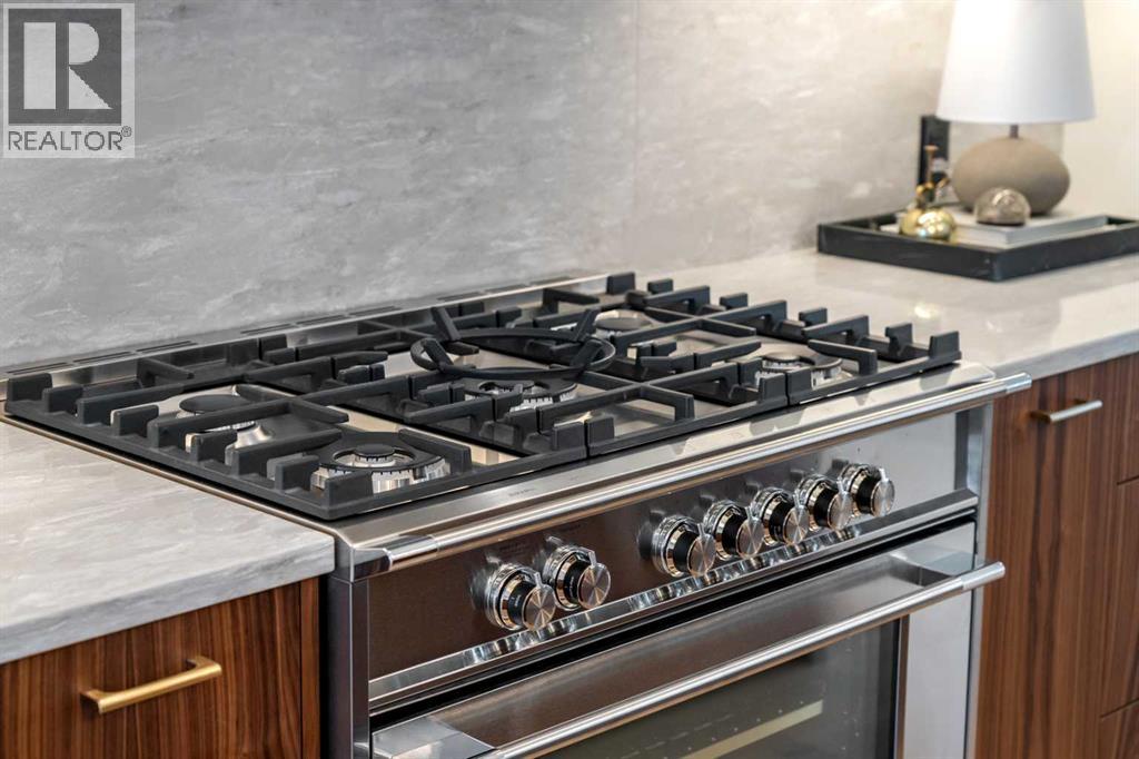 *Photos of similar model with different finishings - selections and upgrades may differ