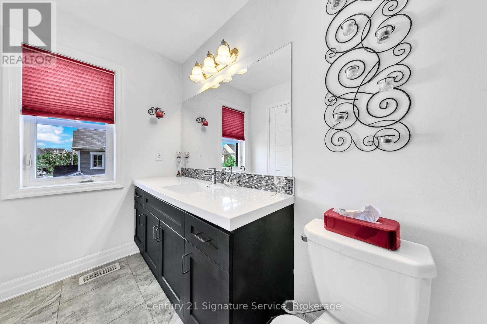 1369 LEGER WAY - Image 28