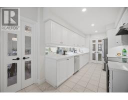 210 - 10 Old Mill Trail, Toronto, ON M8X2Y9 Photo 15