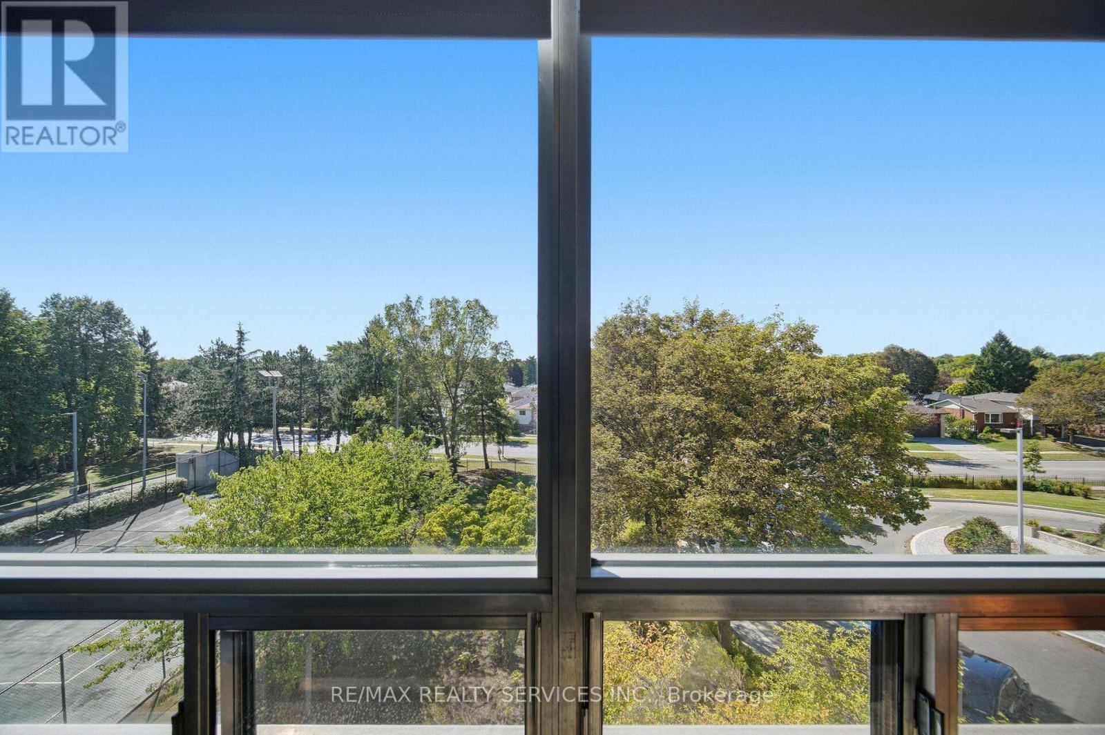#404 330 MILL STREET S - Image 27