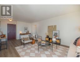 1607 - 360 Ridelle Avenue, Toronto, ON M6B1K1 Photo 13