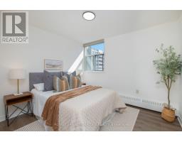1607 - 360 Ridelle Avenue, Toronto, ON M6B1K1 Photo 15