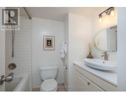 1607 - 360 Ridelle Avenue, Toronto, ON M6B1K1 Photo 16