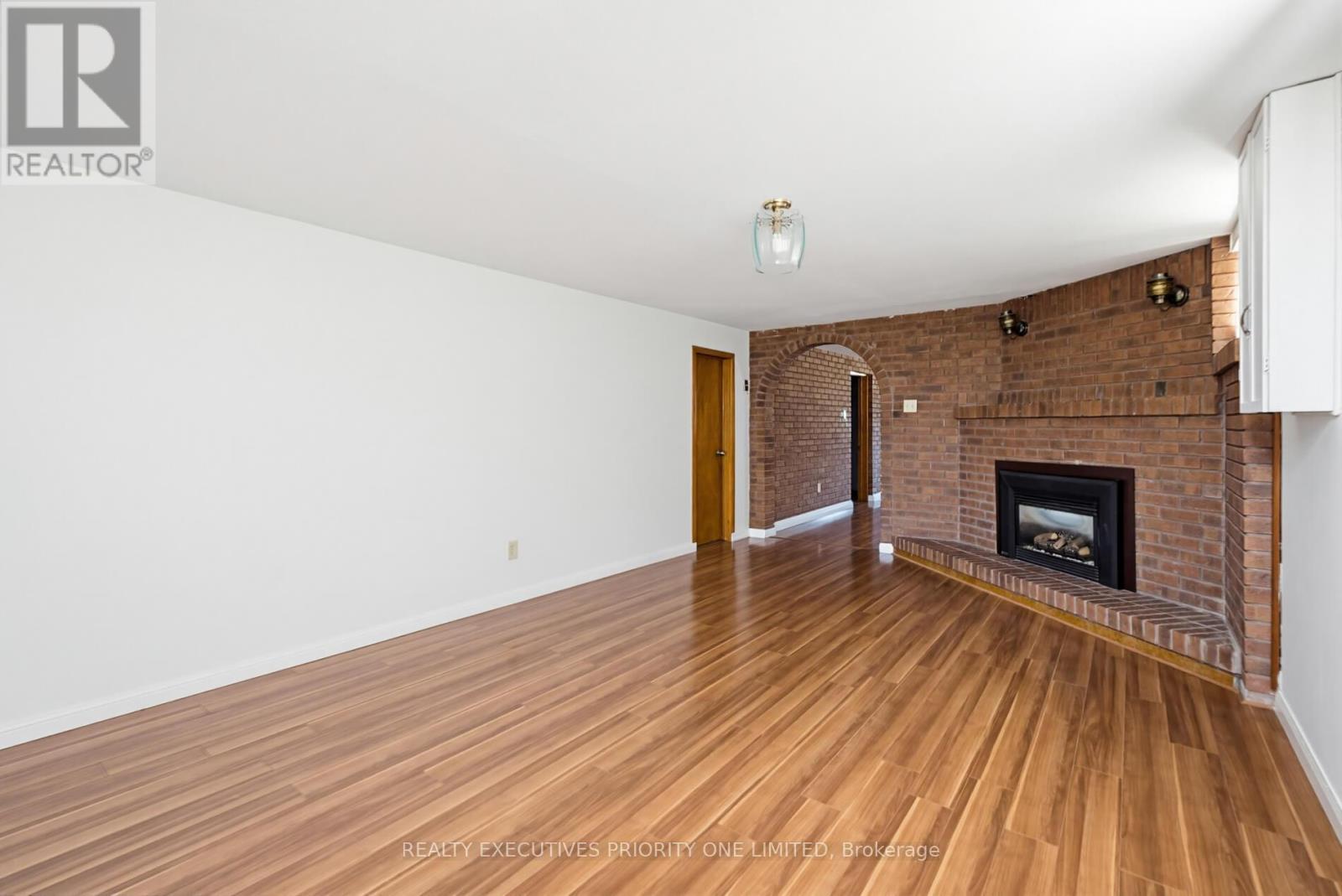 55 PICARO DRIVE - Image 25