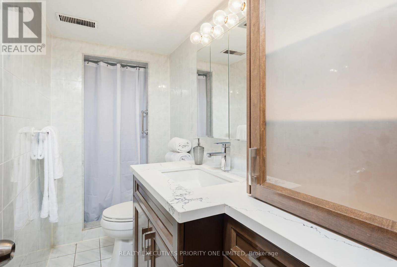 55 PICARO DRIVE - Image 30