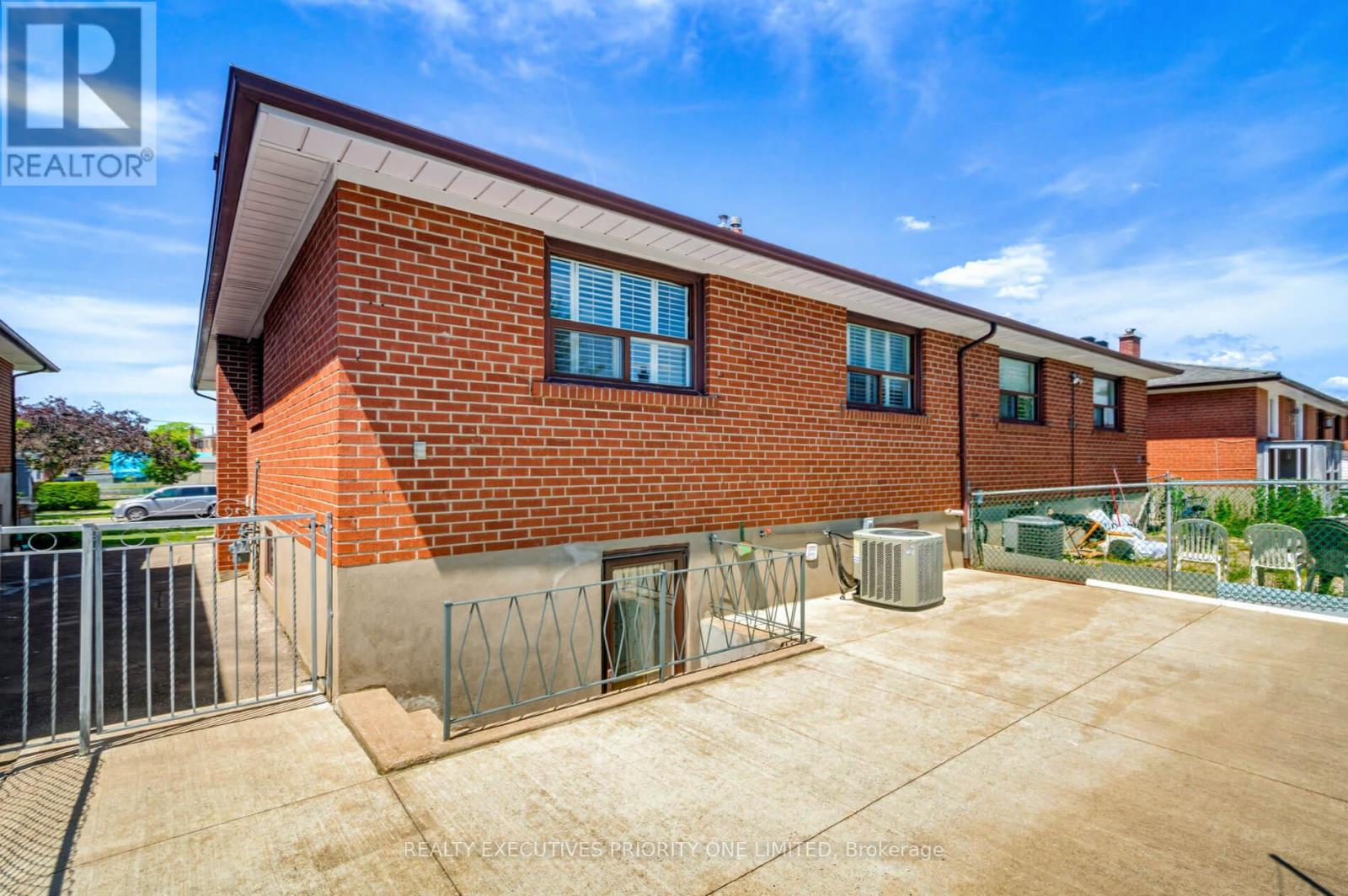 55 PICARO DRIVE - Image 35