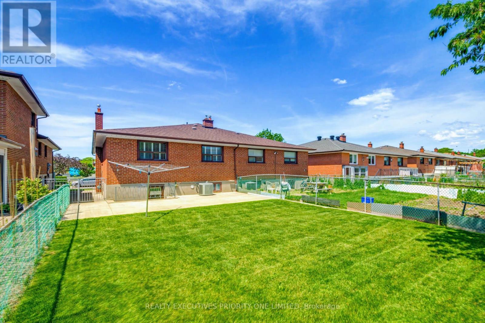 55 PICARO DRIVE - Image 39