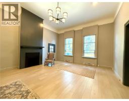 1249 Rockland Ave, Victoria, BC V8V3X3 Photo 22