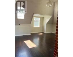 1249 Rockland Ave, Victoria, BC V8V3X3 Photo 37