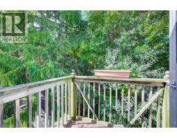 7 Locust Street, Kitchener, ON N2H1W6 Photo 26