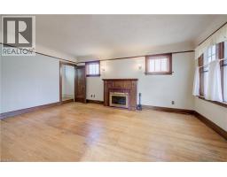 Living room - 7 Locust Street, Kitchener, ON N2H1W6 Photo 6