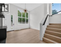 2pc Bathroom - 2024 12 Avenue Sw, Calgary, AB T3C0S1 Photo 11